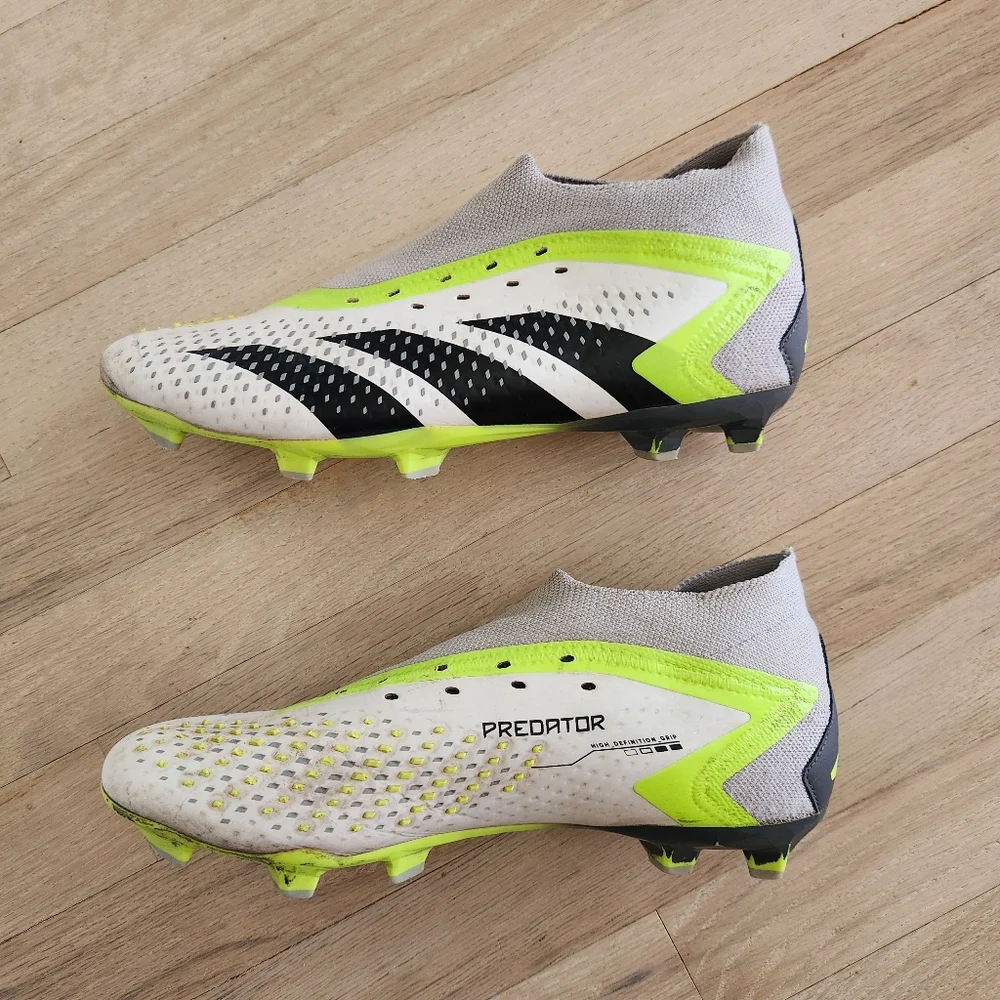 Adidas Mens Predator Accuracy 2 Firm Ground FG Soccer Football Boots Cleats 7.5
